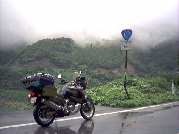 国道157号線