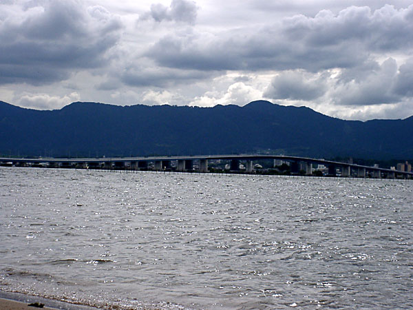琵琶湖大橋