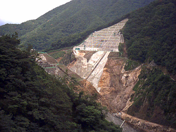 徳山ダム